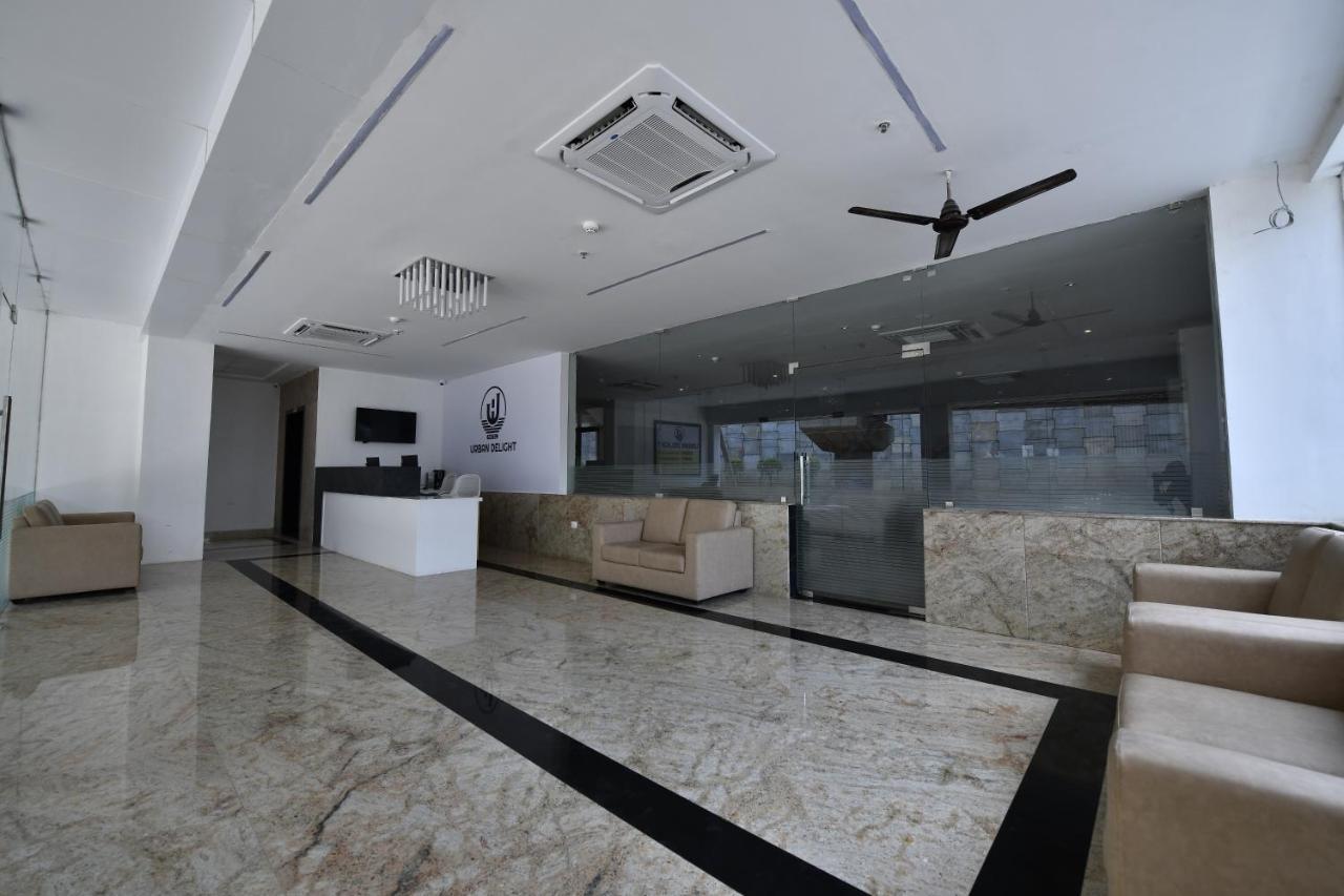 Hotel Urban Delight Managed By Cannychoice 비자야와다 외부 사진
