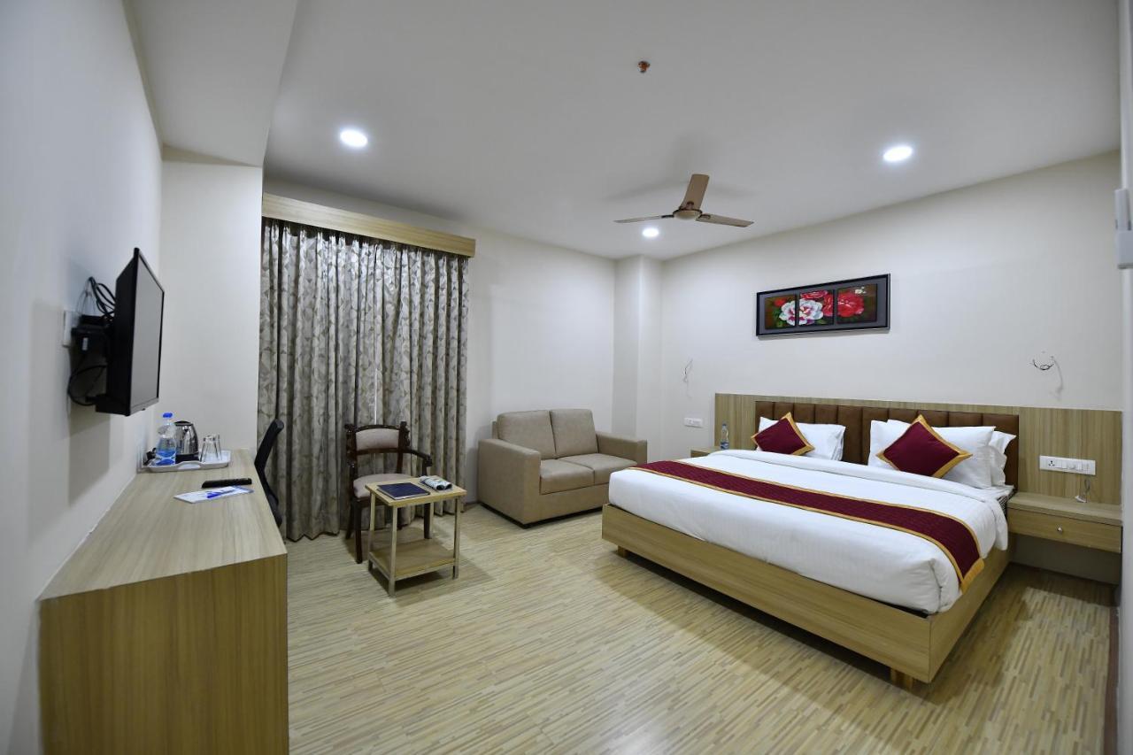 Hotel Urban Delight Managed By Cannychoice 비자야와다 외부 사진